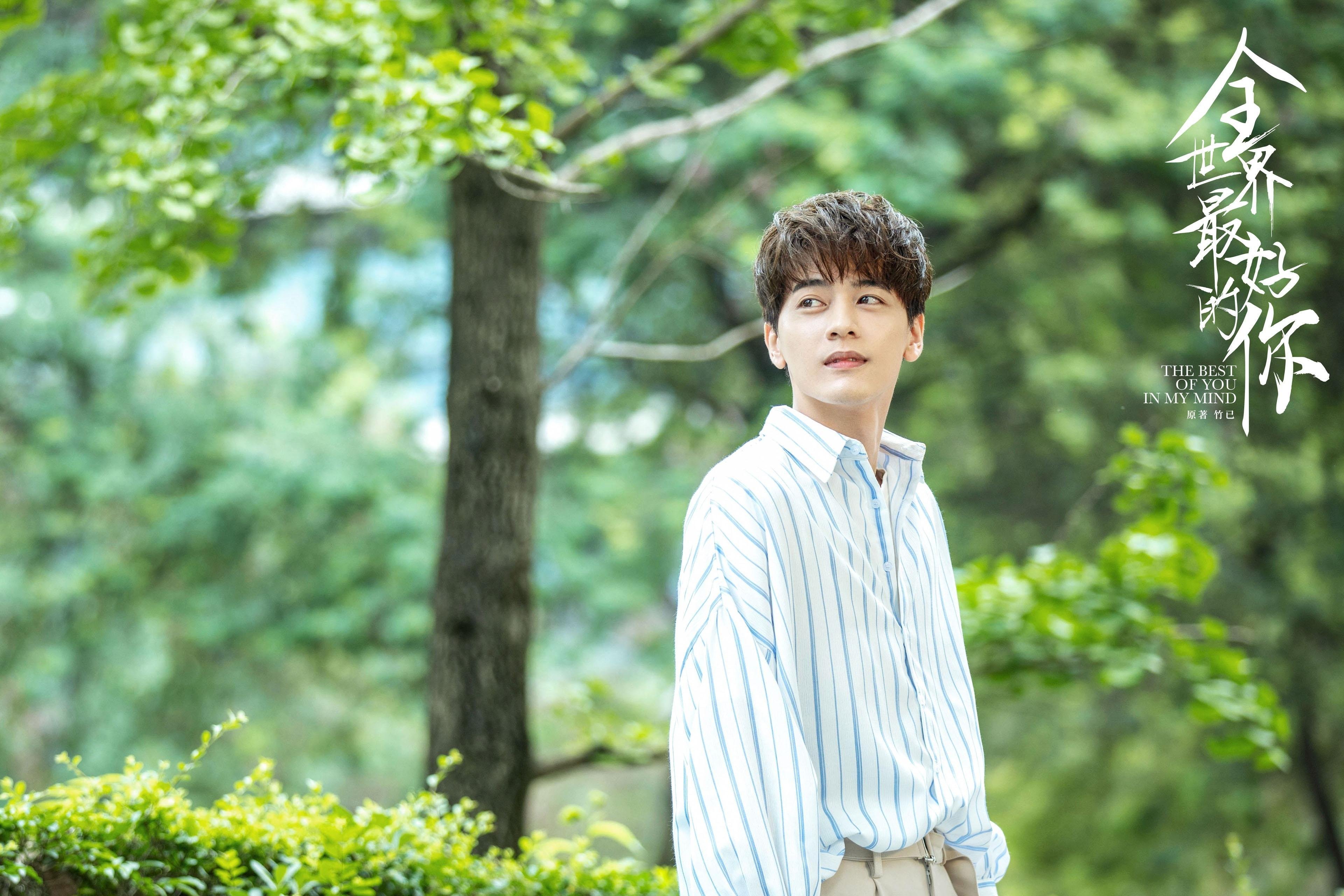 【比赛细节】攻防转换关键瞬间，运动员如何精准施术？，进攻型选手准备姿势要求运动员身体距离球台多少厘米