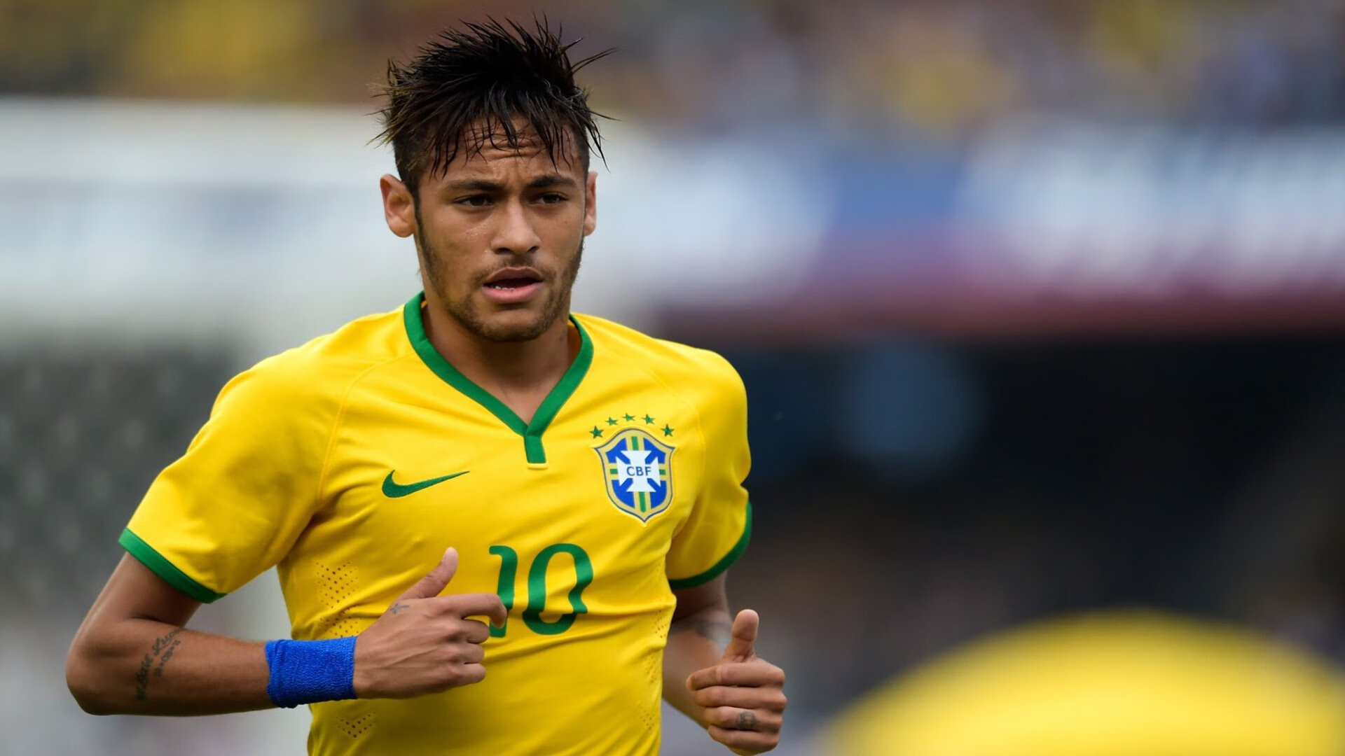 游泳选手呼吸节奏掌控成熟，游泳呼吸的三要领视频