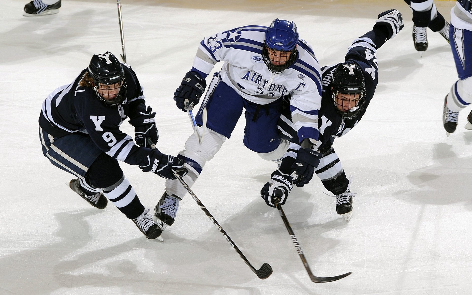 自由泳滑行技术进步加快速度，自由泳怎么增加滑行时间